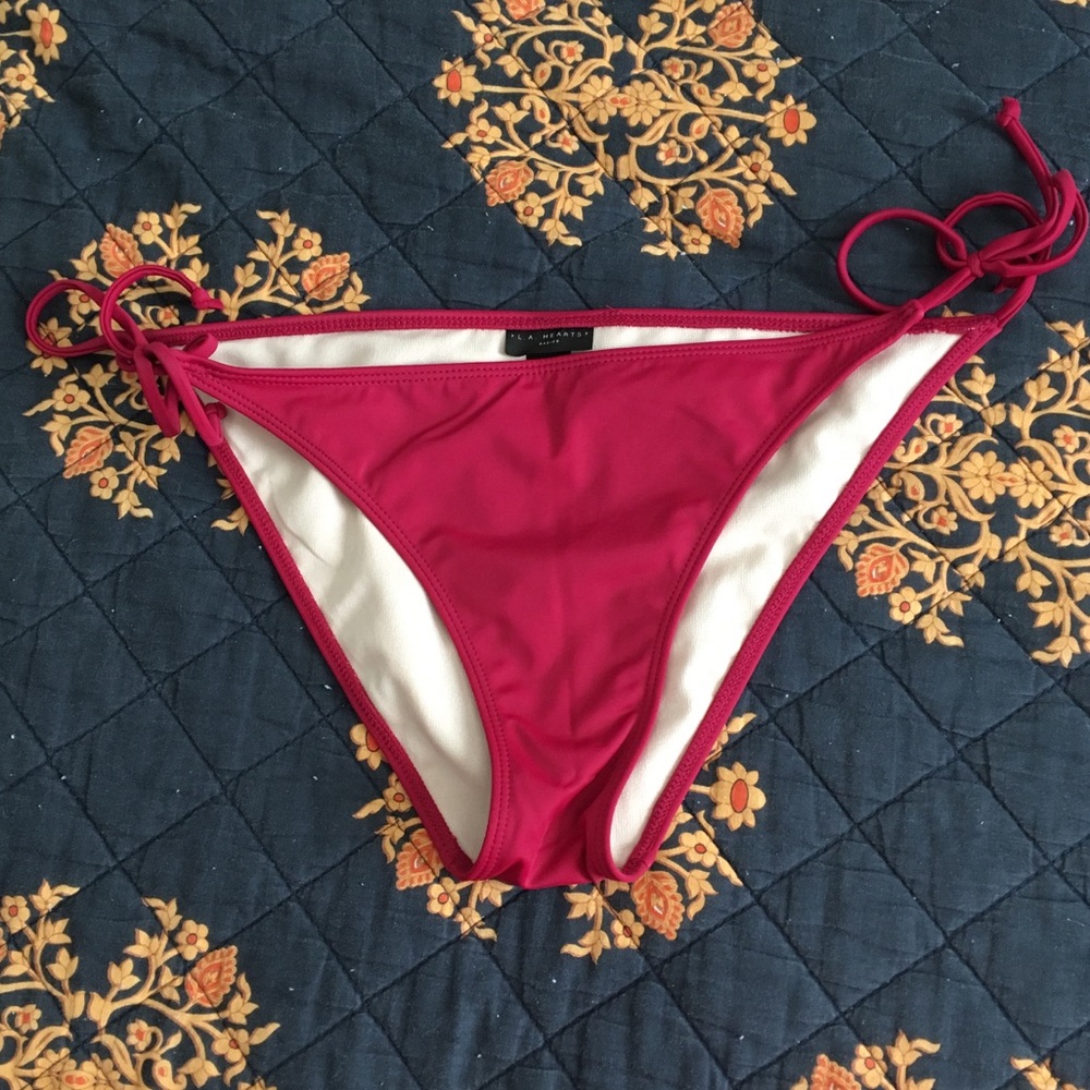 NWOT Red/Maroon bikini tie bottoms